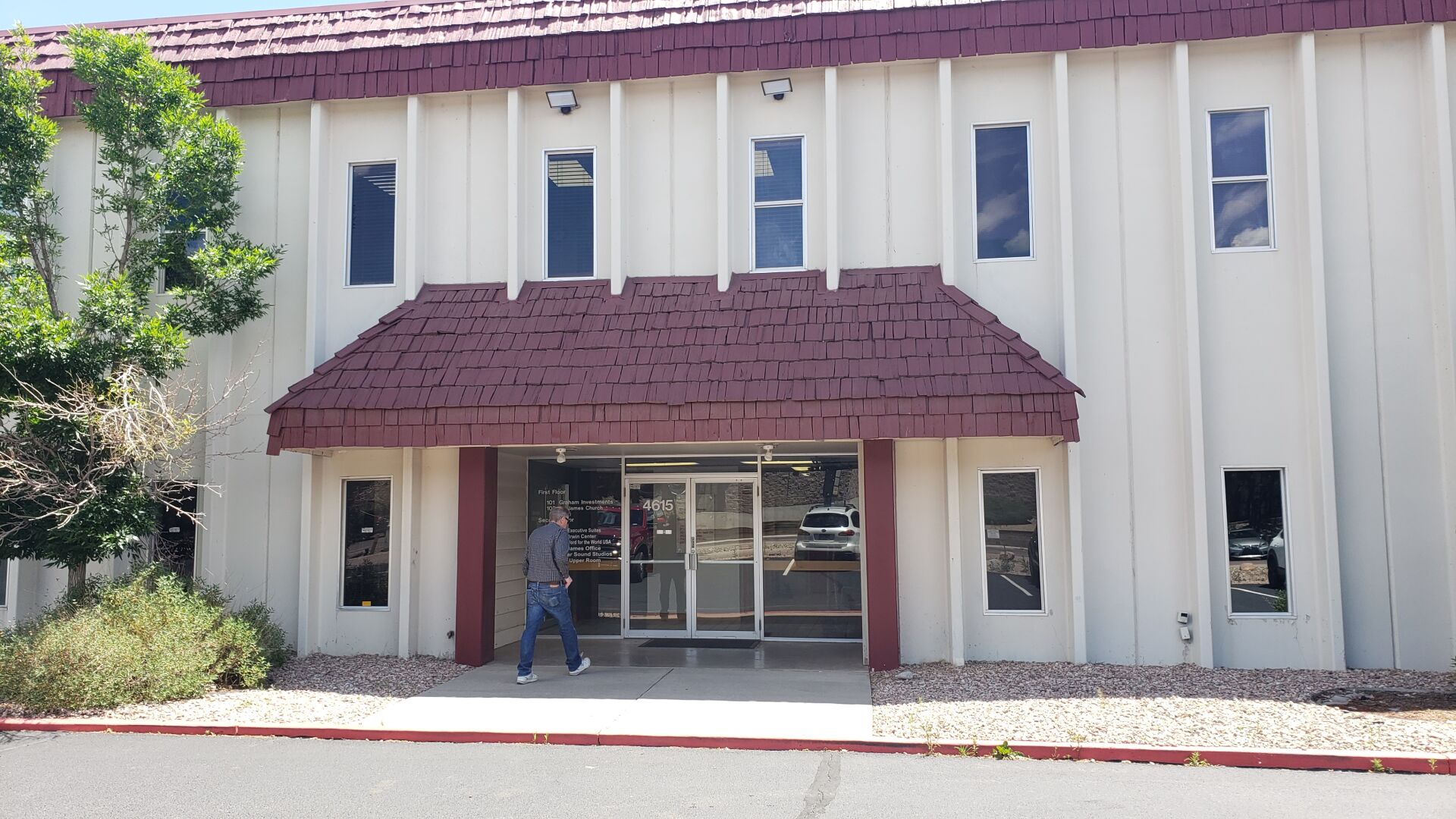 Saint James Building
